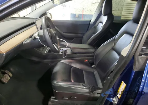 2022 Tesla Model Y из США, поврежденный, VIN 7SAYGDEE3NF480251